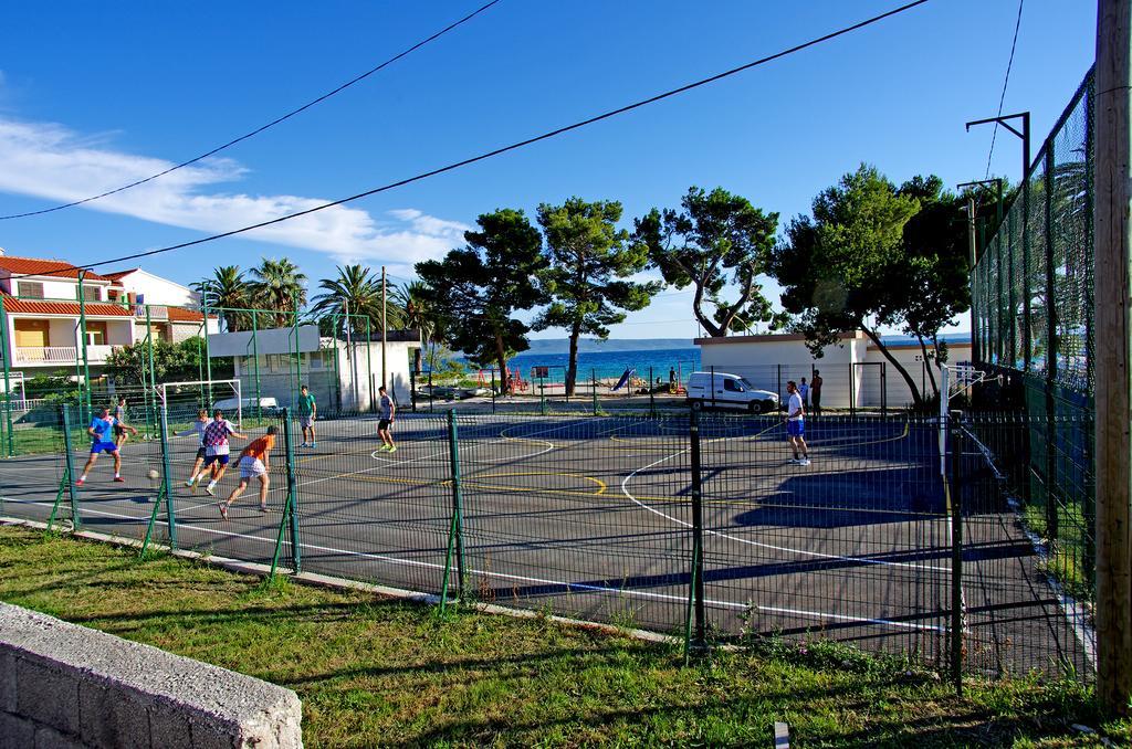 Apartments Armonia Podstrana Luaran gambar