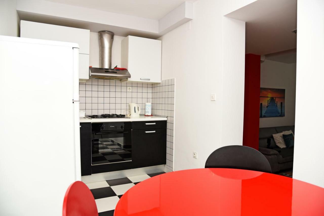 Apartments Armonia Podstrana Luaran gambar